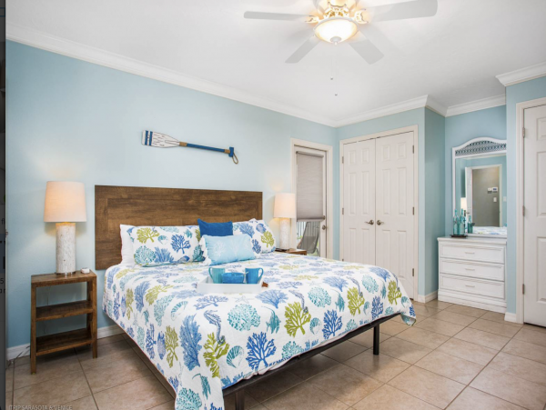 Two Bedroom Ground Level Condo with Private Beach in Siesta Key